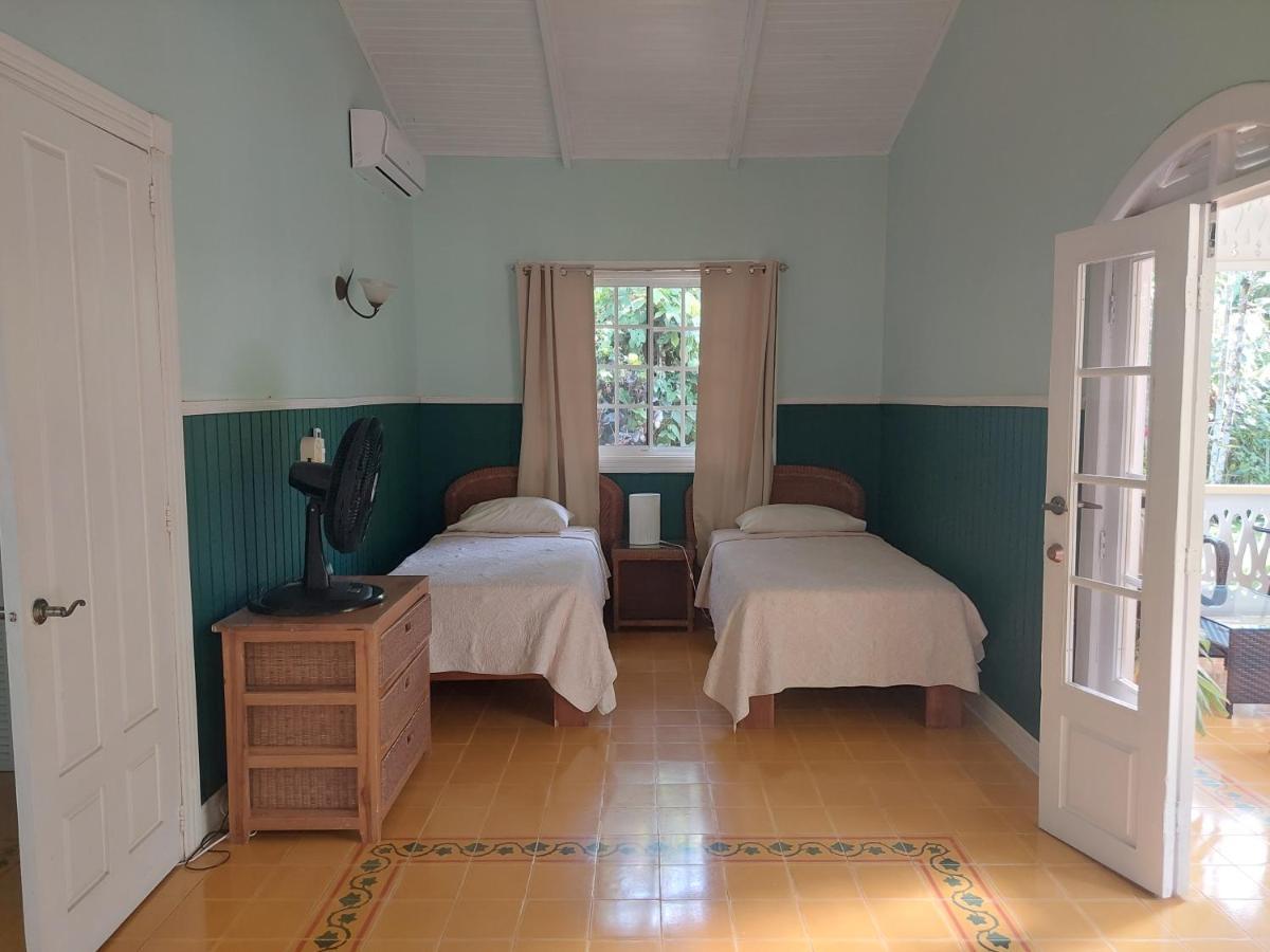 Playa Negra Guesthouse Cahuita Luaran gambar